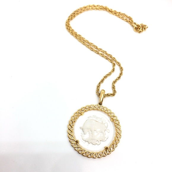 Vintage Jewelry - VINTAGE CROWN TRIFARI TAURUS ZODIAC MEDALLION NECKLACE GOLD TONE ASTROLOGY